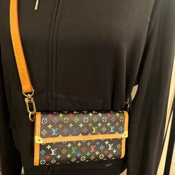 Louis Vuitton Murakami wallet(no strap just example) - Picture 4 of 10